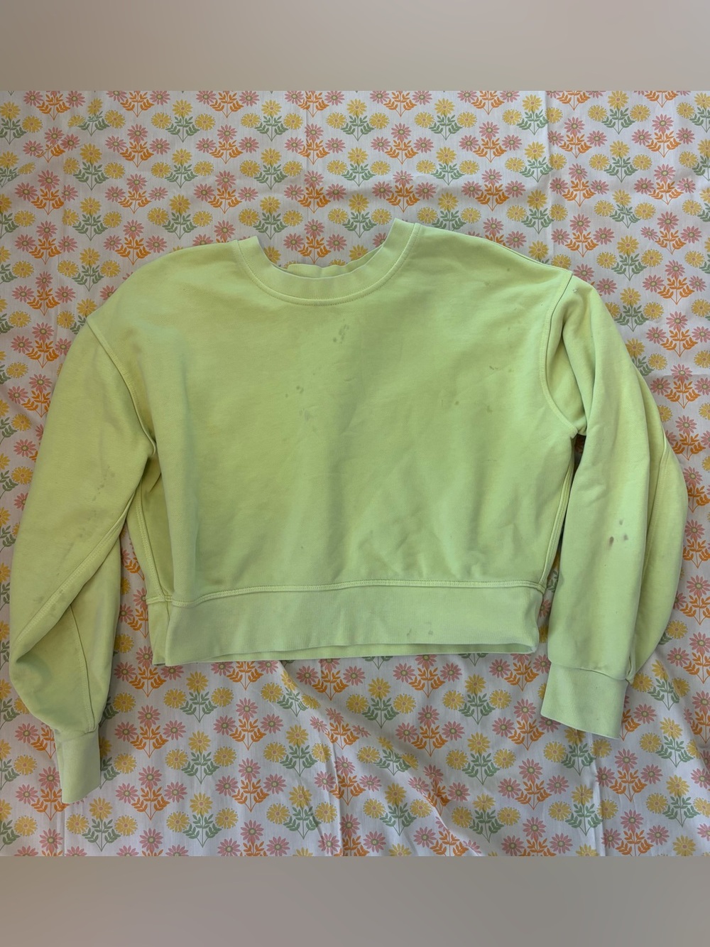 STAINED Lululemon Women’s Neon Yellow Cropped Crewneck Sweatshirt